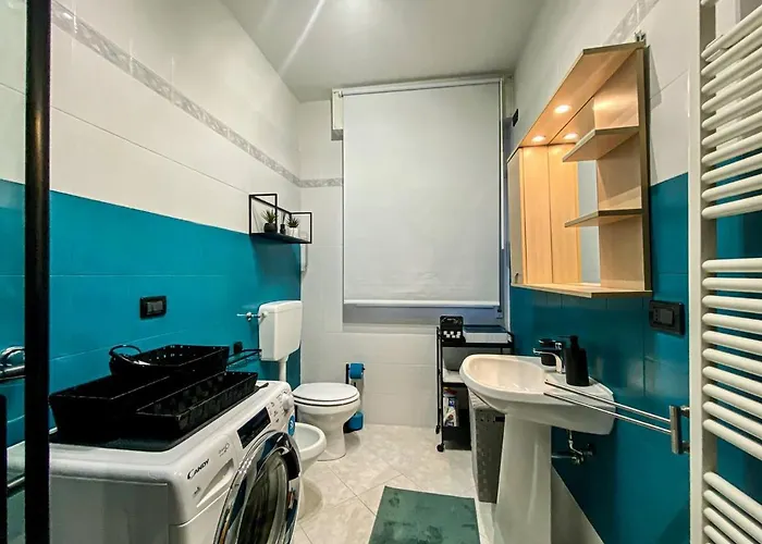 S.orsola Industrial Design Suite* * * * * Apartment Bologna