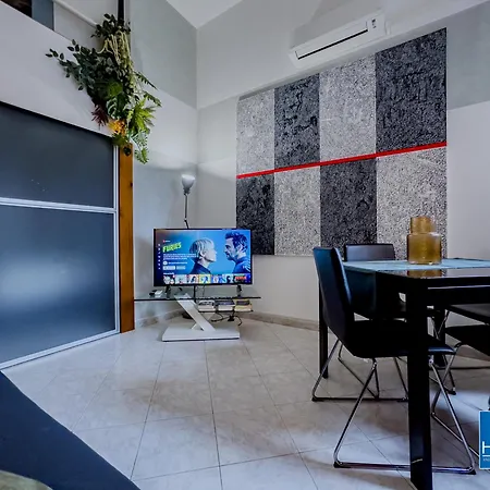 S.orsola Industrial Design Suite* * * * * Апартаменты